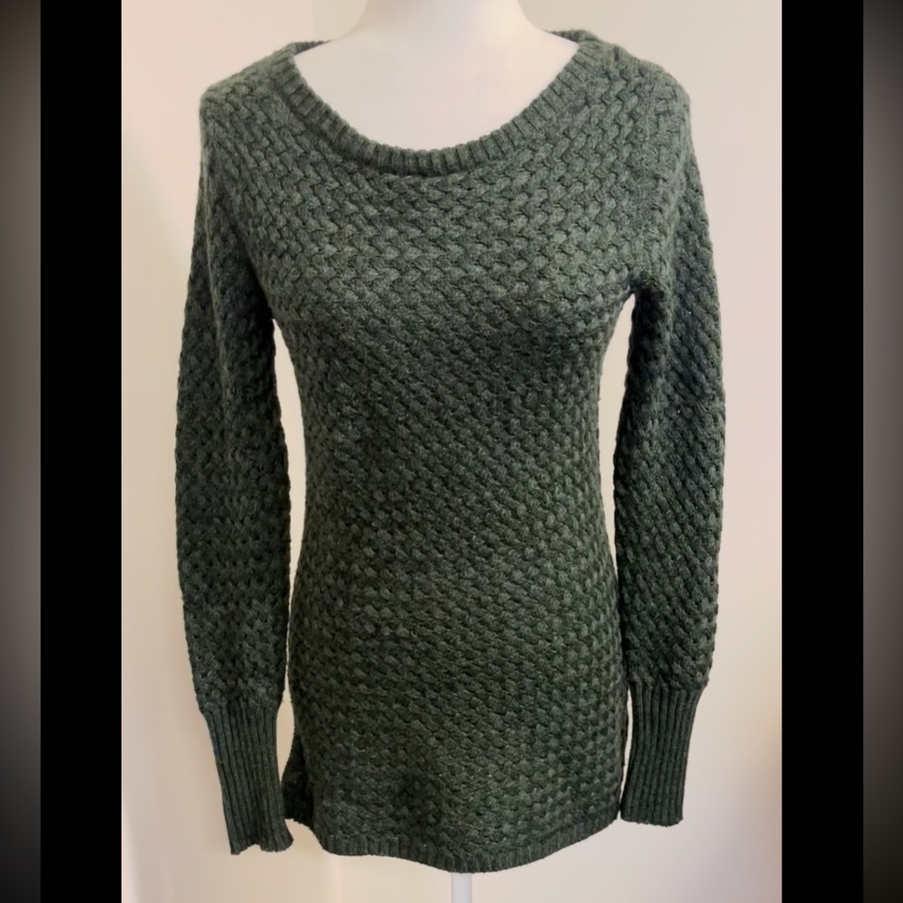 Gorgeous Athelta cable knit tunic sweater